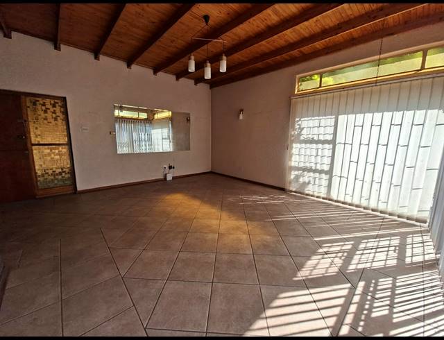 3 BEDROOM HOUSE FOR SALE IN ARCON PARK